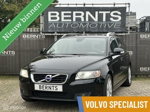 Volvo V50 D3 Summum5 CilinderBluetoothNaviLederTrekhaak