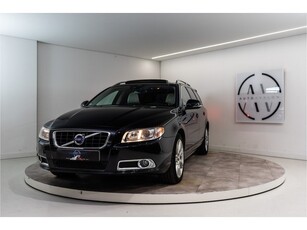 Volvo V70 1.6 T4 Limited Edition NL AUTO+NAP 180PK