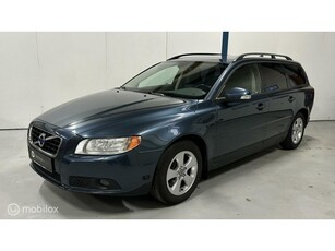 Volvo V70 2.5T Kinetic AUTOMAAT / YOUNGTIMER