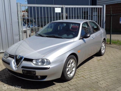 Alfa Romeo 156 2.5-24V V6 Q-System