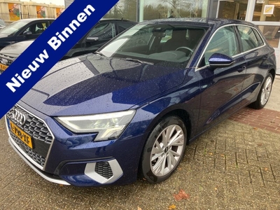 Audi A3 Sportback 30 TFSI Advanced edition/Apple