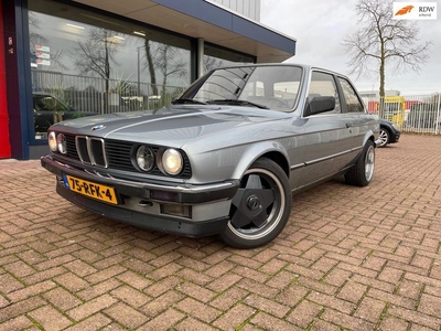 BMW 3-serie 325e 2,7 ETA Dakraam Dealer onderhouden