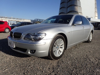 BMW 7 Serie 750i € 18.966,- excl. btw, youngtimer incl NL