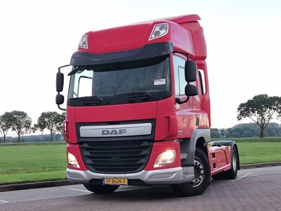 DAF CF 400 skirts skylights