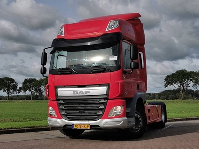 DAF CF 400 spacecab skylights