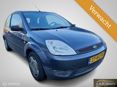 Ford Fiesta 1.3 NIEUWE APK! GROOT ONDERHOUD LAGE KM! ZUINIG