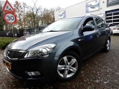 Kia Cee'd Sporty Wagon 1.4 CVVT Navigator Plus Pack