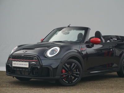 MINI MINI Cabrio John Cooper Works Essential + Driving Assistant Plus Pakket