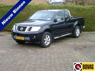 Nissan Navara Pick-up 2.5dCI King Cab SE 4x4 airco, cruise