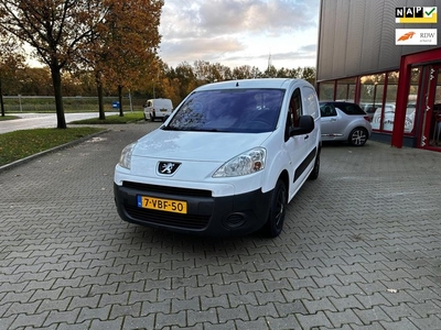 Peugeot Partner 120 1.6 HDI L1 XR / Trekhaak / 3-Zits /