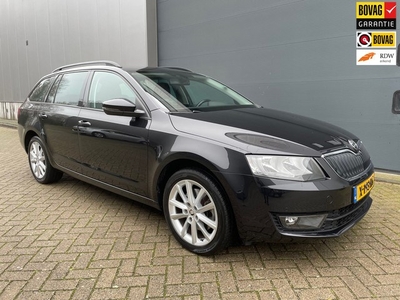 Skoda Octavia Combi 1.8 TSI Greentech Style / Navigatie /