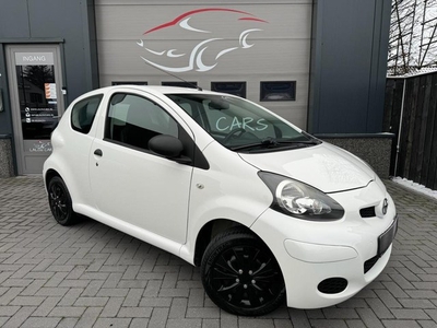 Toyota Aygo 1.0-12V 2011 DEALER ONDERH. NIEUWE APK!