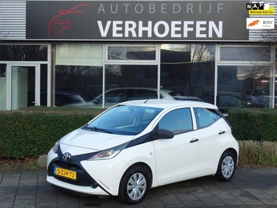 Toyota Aygo 1.0 VVT-i x - AIRCO - CRUISE CONTROL - DEALER