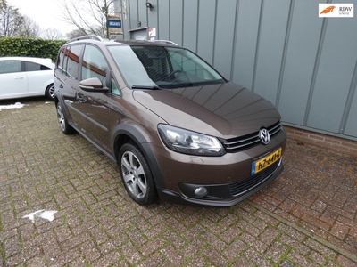 Volkswagen Touran 1.4 TSI Cross