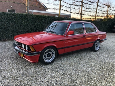 BMW 3-serie 323i