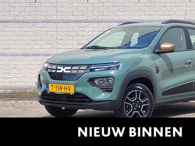 Dacia Spring Extreme 27 kWh | DC Lader | Lederen bekleding | Camera | Apple carplay / Android auto | Navigatie