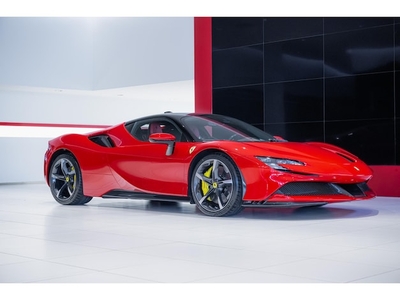 Ferrari SF90 Stradale Benzine