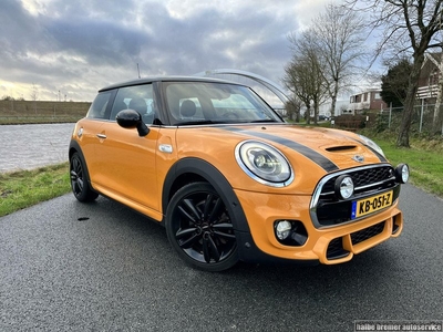 Mini 2.0 Cooper S JCW pakket |HUD|Leer|Clima|Pano|Camera