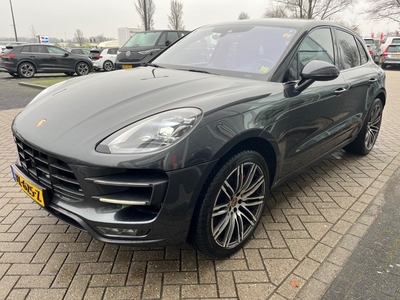 Porsche Macan 3.6 Turbo Performance-Pack Sport-Chrono-Pack Aut. *TWO-TONE-VOLLEDER | AIR-SUSPENSION | FULL-LED | BURMESTER-HIGH-END | DAB | ADAPTIVE-CRUISE | KEYLESS | MEMORY-PACK | NAVI-FULLMAP | CAMERA | SPORT-SEATS | 21