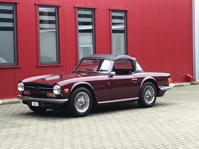 Triumph TR6 PI uit 1973 met Overdrive