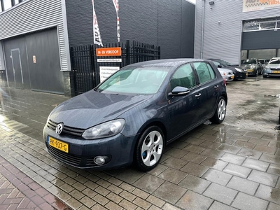 Volkswagen Golf Benzine