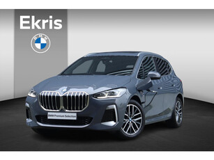 BMW 2-serie Active Tourer 225e xDrive | M Sportpakket | Panodak | Trekhaak | Comfort Access | Achteruitrijcamera | 18''LMV