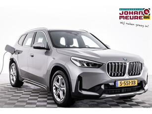 BMW iX1 xDrive30 67 kWh | Full LED | NAVI | NL Auto .