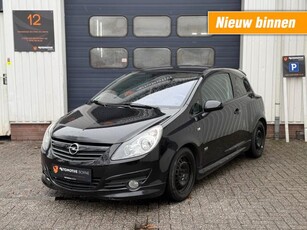 Opel Corsa 1.4 COLOR EDITION / AUTO AIRCO CRUISE OPC LINE