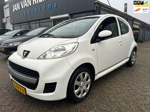 Peugeot 107 1.0-12V XS 5 deurs cd aux elektrische ramen 2 sleutels met afstandsbediening parrot