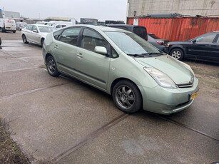 Toyota Prius 1.5 VVT-i Comfort