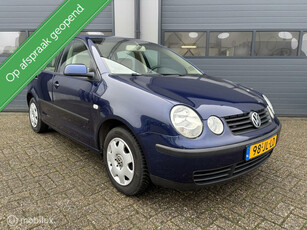 Volkswagen Polo 1.4-16V Comfortline 5 DEURS/CLIMA