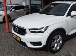 Volvo Xc40 T3 automaat 163PK Navigatie/Led koplampen/elektrische kofferklep