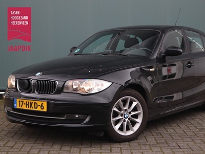 BMW 1-serie 118i 143 PK Business Line bjr 2009 AIRCO / STUURBEKR. / LM VELGEN / CENTR. VERGR. / TREKHAAK