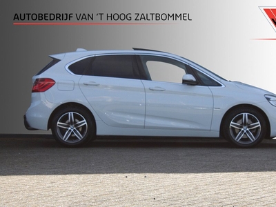 BMW 2 Serie Active Tourer 216d Automaat High Executive PANORAMADAK LEDER NAVI PROFF. TREKHAAK