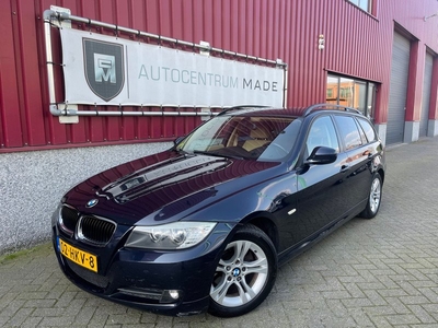 BMW 3-serie Touring 318i Business Line // Navi // Clima // PDC // Leder // Cruise control