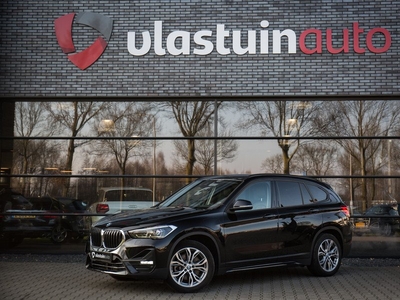 BMW X1 xDrive25e Executive , HUD, Sfeerverlichting, Achteruitrijcamera,