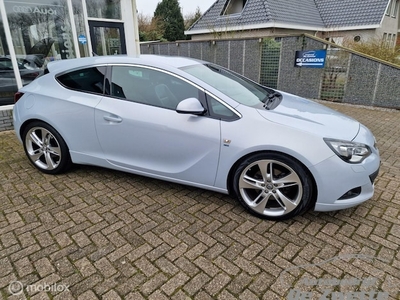 Opel Astra Benzine