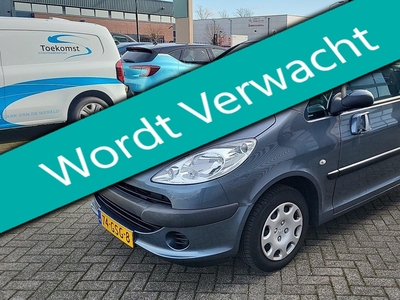 PEUGEOT 1007 1.4i UNIEK 28.000km NAP Historie Hoge instap Schuifdeuren