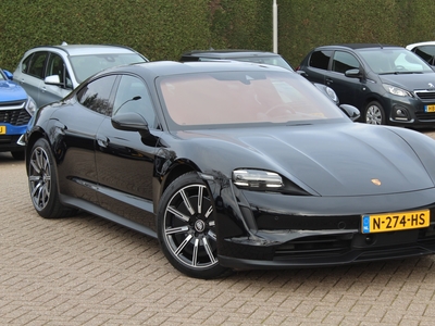 PORSCHE TAYCAN 4S Performance 84 kWh / BTW / Camera / ACC / Sportchrono / Stuurverwarming / 20'' / Leder