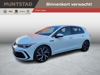 VOLKSWAGEN GOLF 1.5 eTSI 150PK R-Line DSG | IQ.Light | Camera | Navi | 18