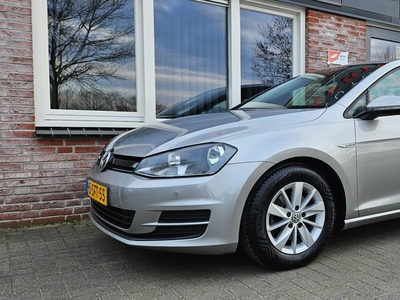 VOLKSWAGEN GOLF 1.6 TDI Comfortline BlueMotion Navigatie! Airco/Clima! Cruise Control! Dealer Onderhouden!