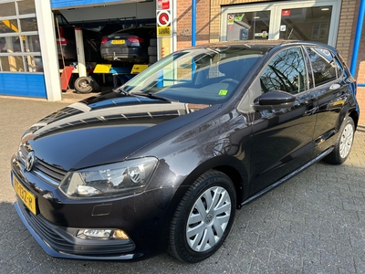 VOLKSWAGEN POLO 1.2 TSI Comfortline Business R | 4 cilinder | DSG automaat | climate control | stoelverwarming | lage km stand