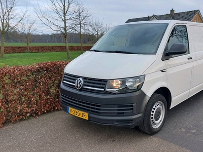 Volkswagen Transporter 2.0 TDI L2H1 AIRCO BJ 2017