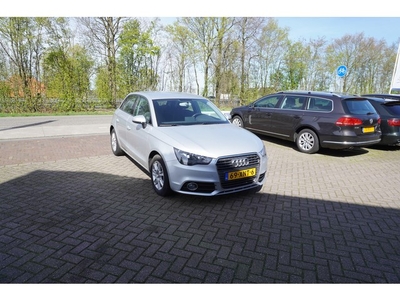 Audi A1 Sportback 1.2 TFSI Attraction Pro Line Business