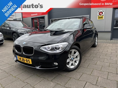 BMW 1-serie 114i Upgrade Edition Leder Navi Xenon Trekhaak