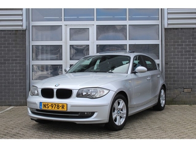 BMW 1-serie 116i Introduction / Schuifdak / Navigatie /