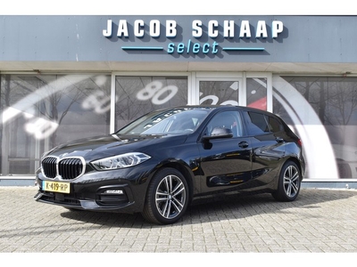 BMW 1-serie 118i Sport-line / Live cockpit / Ad. Cruise /