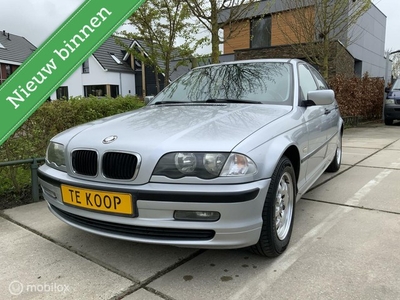 BMW 3-serie 318i