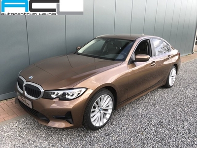 BMW 3-serie 320i 184pk Automaat High Executive Sedan