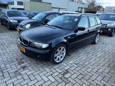 BMW 3-serie Touring 318d Black&Silver II Automaat APK